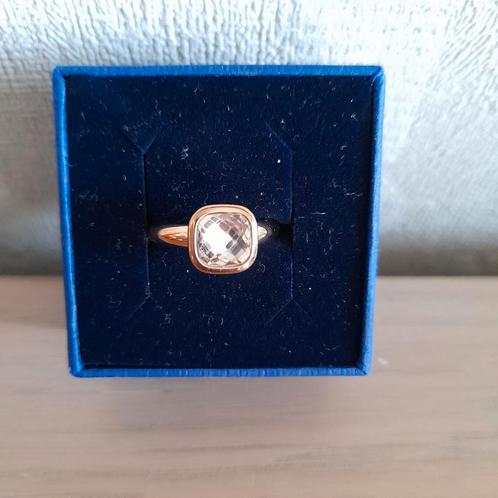 Mooie ring  goudkleurig  Duits merk Qudo  maat 54., Handtassen en Accessoires, Ringen, Ophalen