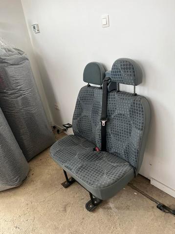 2-zit Ford Transit tweezit beschikbaar voor biedingen