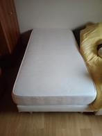 twee éénpersoonsbedden, Huis en Inrichting, Slaapkamer | Bedden, Ophalen, Zo goed als nieuw