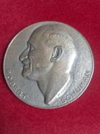 1981 EEG Schuman medaille 20 jaar dienst R. Cochet, Postzegels en Munten, Verzenden, Overige materialen