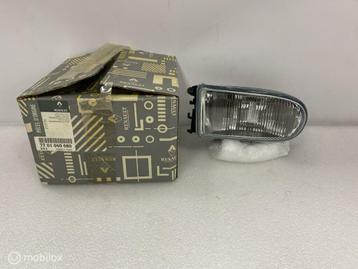 Mistlamp Links Renault Clio 1 Phase 3 NIEUW ORIG 7701040680 beschikbaar voor biedingen