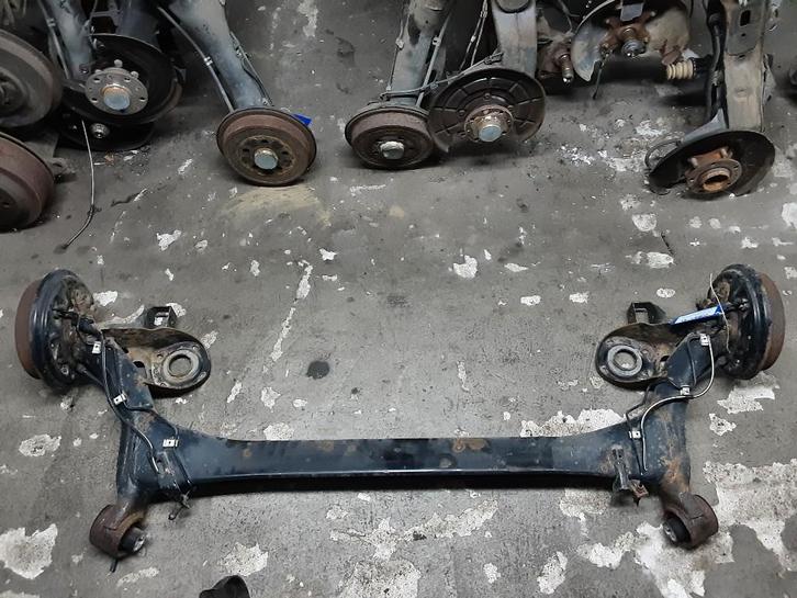 ACHTERAS Volkswagen Polo V (6R) (01-2009/05-2022), Auto-onderdelen, Remmen en Aandrijving, Volkswagen, Gebruikt