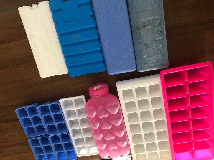 12 IJsbakjes, Huis en Inrichting, Keuken | Tupperware, Zo goed als nieuw, Ophalen of Verzenden