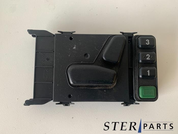 Commutateur réglage siège d'un Mercedes ML-Klasse, Autos : Pièces & Accessoires, Habitacle & Garnissage, Mercedes-Benz, Utilisé