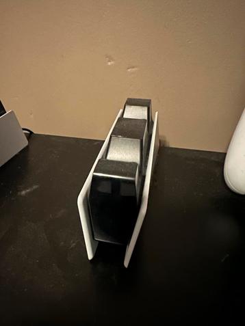 PS5 docking station beschikbaar voor biedingen