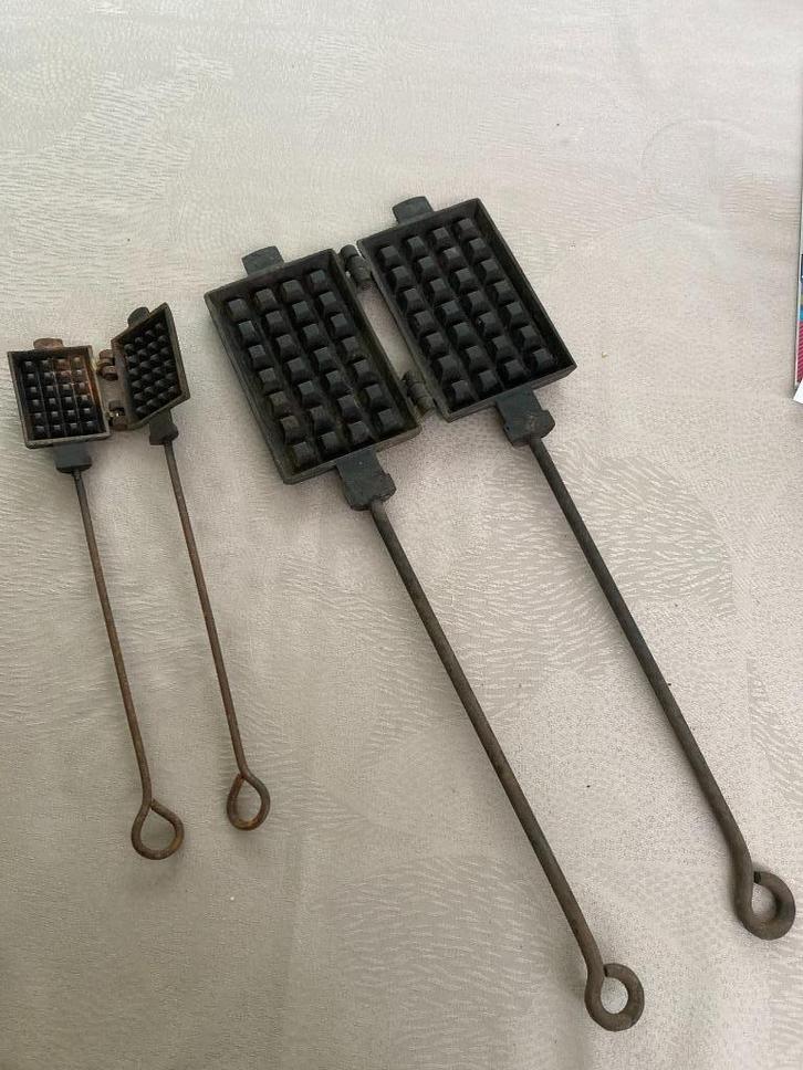 Anciens gaufriers en fonte, Antiek en Kunst, Antiek | Keukengerei, Ophalen