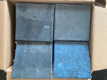 Overschot van 40 tegeltjes 10x10cm blauw - gereserveerd beschikbaar voor biedingen