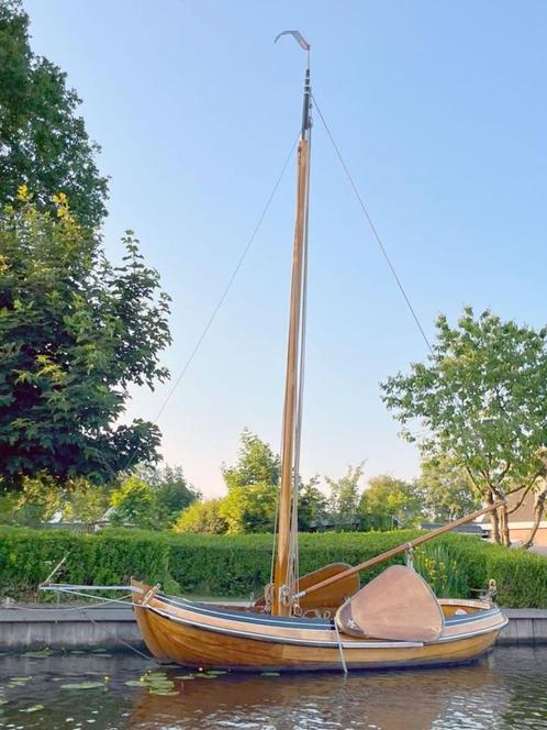 Fries jacht, eikenhouten platbodem 5 m. Binnenboord motor, Watersport en Boten, Platbodems, Gebruikt, Tot 6 meter, Hout, Benzine