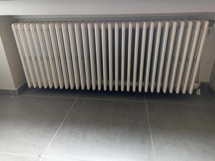 radiatoren, Doe-het-zelf en Bouw, Verwarming en Radiatoren, Zo goed als nieuw, Ophalen of Verzenden