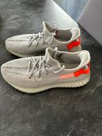 Yeezy 350 maat 42, Ophalen of Verzenden, Zo goed als nieuw