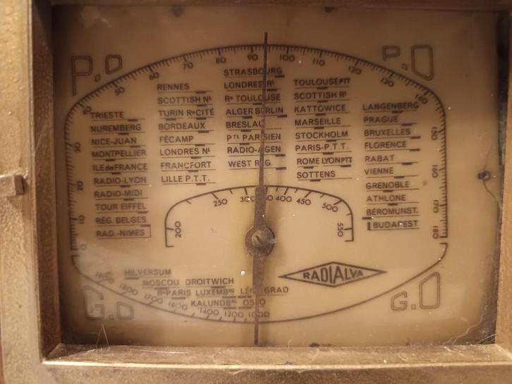 Oude franse radio jaren 30 art deco, Antiek en Kunst, Curiosa en Brocante, Verzenden