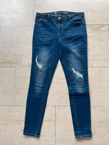 Zeer mooie jeans Faye JBC maat 42 beschikbaar voor biedingen