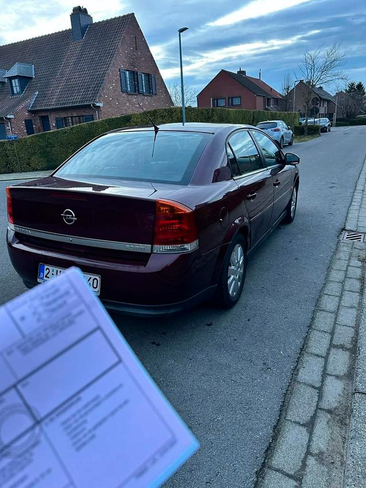 Opel vectra 138121 km met keuring, Auto's, Opel, Bedrijf, Vectra, Airconditioning, Diesel, Ophalen