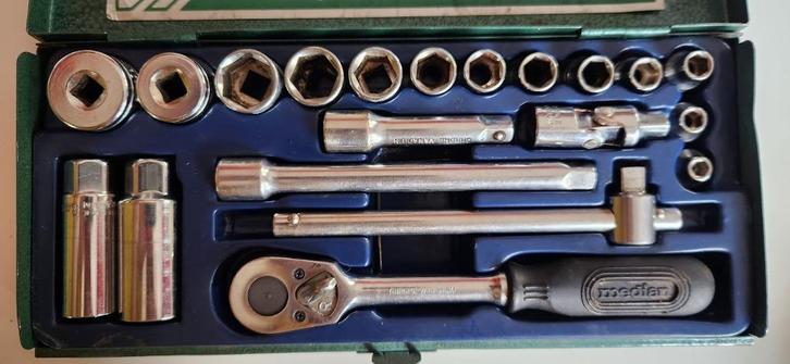 RATELBEHUIZING VOOR DOPPEN, MOEREN EN BOUTEN, CHROOM, Doe-het-zelf en Bouw, Gereedschap | Handgereedschap, Zo goed als nieuw, Ophalen of Verzenden