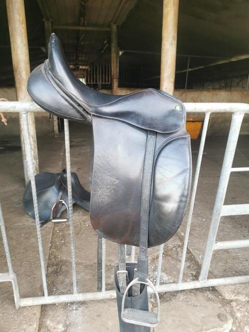 Ainsley Rubens Optima 17,5 dressuurzadel, Dieren en Toebehoren, Paarden en Pony's | Zadels, Gebruikt, Dressuur, Ophalen of Verzenden