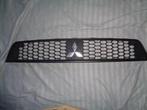 Bumper grille / rooster Mitsubishi colt 2009-2012, Auto-onderdelen, Gebruikt, Voor, Ophalen of Verzenden, Mitsubishi