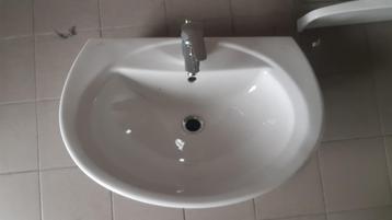 lavabo , kraan diepte lavabo 46 cm breedte 65 cm JA ,DE LAVA beschikbaar voor biedingen
