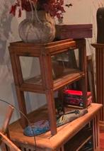 Antiek glazen kastje, Enlèvement ou Envoi