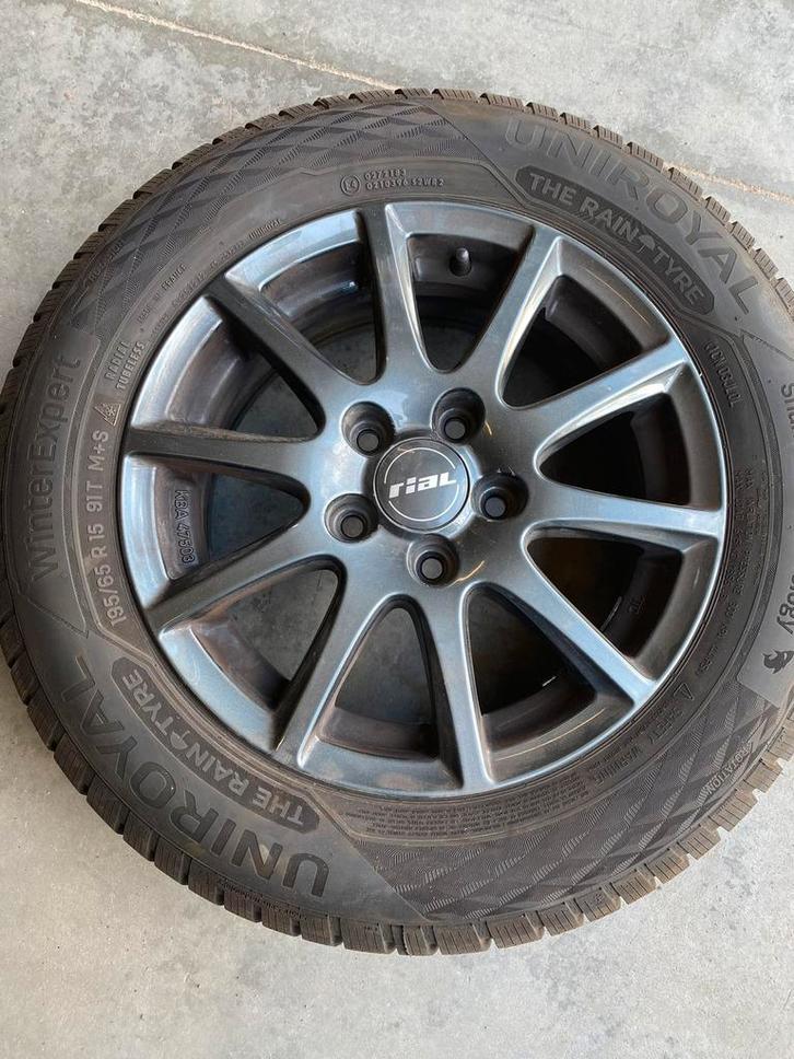 4 winterbanden + alu velgen + sneeuwkettingen, Auto-onderdelen, Banden en Velgen, Velg(en), Winterbanden, 15 inch, Ophalen