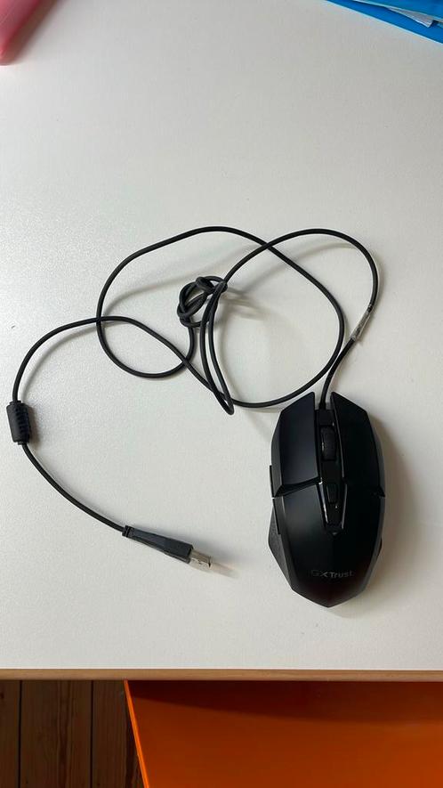 GX trust zwarte gamemuis met veel kleuren van de ledllampen, Computers en Software, Muizen, Zo goed als nieuw, Muis, Ophalen