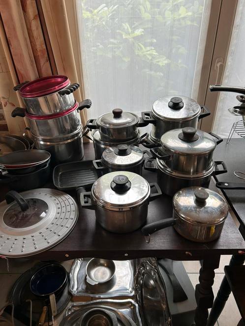 Deze week  inboedelverkoop regio mechelen, Huis en Inrichting, Keuken | Potten en Pannen, Zo goed als nieuw, Ophalen