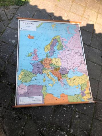 Schoolplaat Europa beschikbaar voor biedingen