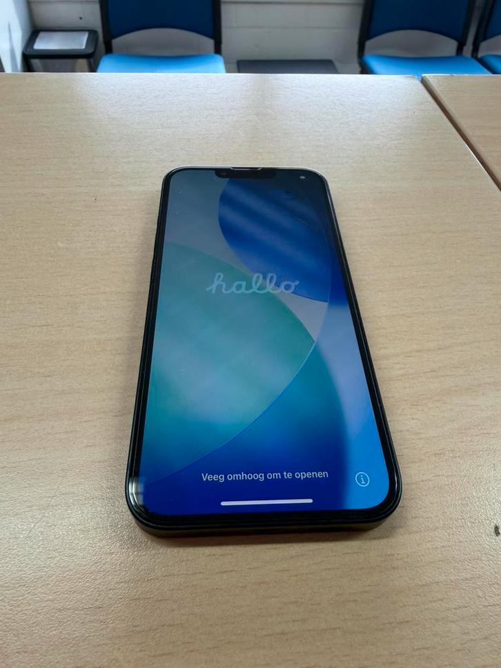 Iphone 13 bleu nuit excellent état 128G, Télécoms, Téléphonie mobile | Apple iPhone, Comme neuf, iPhone 13, Bleu, Enlèvement ou Envoi