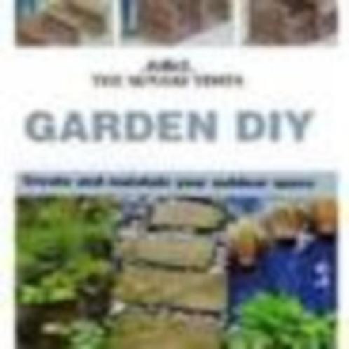 Garden DIY The sunday times 224 pages, Boeken, Hobby en Vrije tijd, Zo goed als nieuw, Ophalen of Verzenden