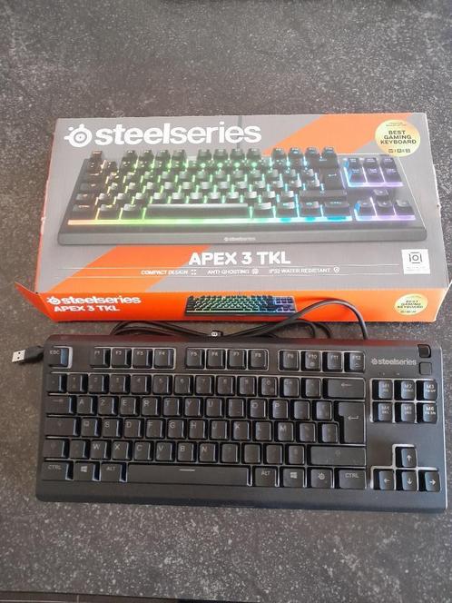 gaming toetsenbord + muis, Computers en Software, Toetsenborden, Zo goed als nieuw, Azerty, Bedraad, Gaming toetsenbord, Ophalen