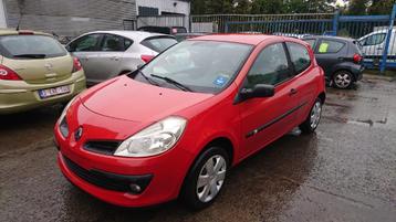 Renault clio 1200cc essence 2006 155000km ve clim GARANTIE beschikbaar voor biedingen