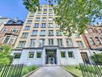Appartement à louer à Etterbeek, 4 chambres, 211 kWh/m²/jaar, Appartement, 4 kamers, 350 m²