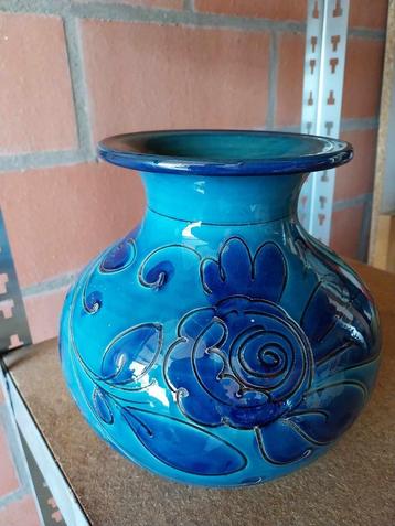 blauw /groene vaas 21 cm aardewerk beschikbaar voor biedingen
