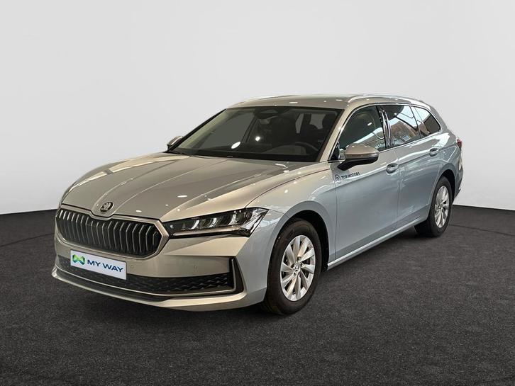 Skoda Superb Combi *DIRECTIEWAGEN*1,5 TSI m-HEV 150PK DSG-7*, Auto's, Skoda, Superb, ABS, Airbags, Airconditioning, Alarm, Boordcomputer