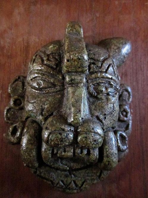 Masque néphrite maya antique jaguar Amérique sculpture 19ème, Antiquités & Art, Art | Sculptures & Bois, Enlèvement ou Envoi