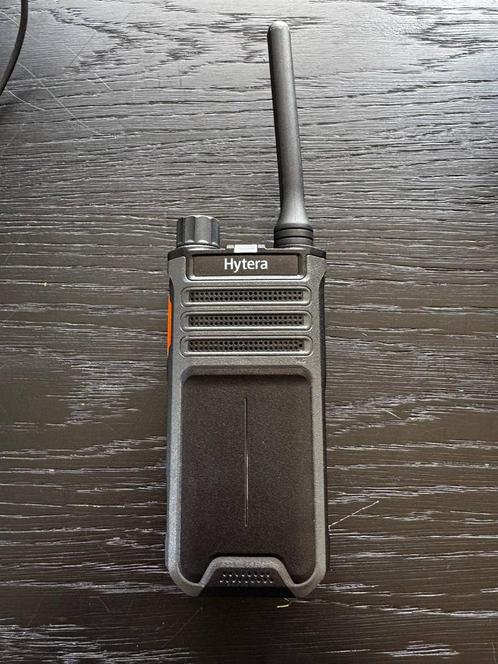 Hytera BP515 LF + toebehoren, Telecommunicatie, Portofoons en Walkie-talkies, Zo goed als nieuw, Ophalen