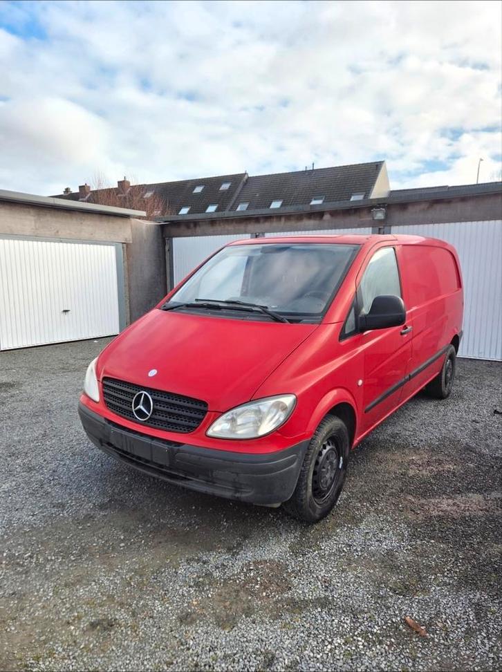 Mercedes vito 109, Auto's, Bestelwagens en Lichte vracht, Particulier, Trekhaak, Mercedes-Benz, Diesel, Euro 4, Handgeschakeld