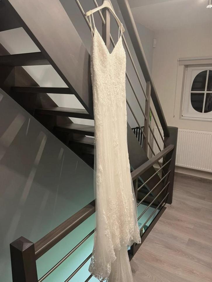 Nieuwe elegante trouwjurk met onderrok, Kleding | Dames, Trouwkleding en Trouwaccessoires, Zo goed als nieuw, Trouwjurk, Ophalen