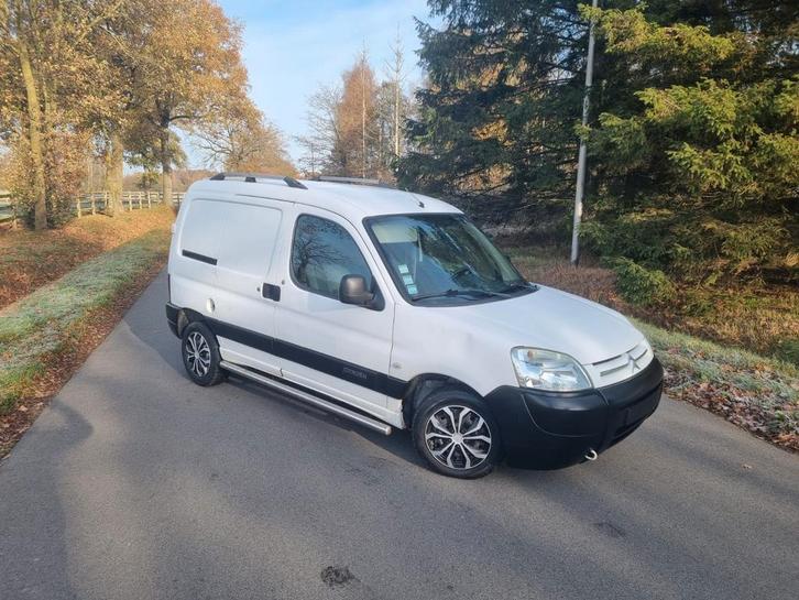 Gekeurd️✅️Peugeot Partner 2007 1.6 HDi⛽️ ️ 228 000 km❗️, Auto's, Bestelwagens en Lichte vracht, Particulier, Peugeot, Diesel, 5 deurs
