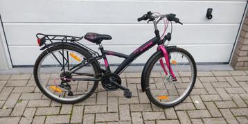 Vélo fille 24" tout neuf 9 a12ans. disponible aux enchères