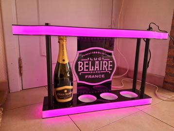 Publicité lumineuse + porte-bouteille de champagne Belaire 