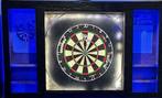 Rustiek Houten dartcabinet met ledverlichting en oche, Sport en Fitness, Darts, Ophalen, Dartbord