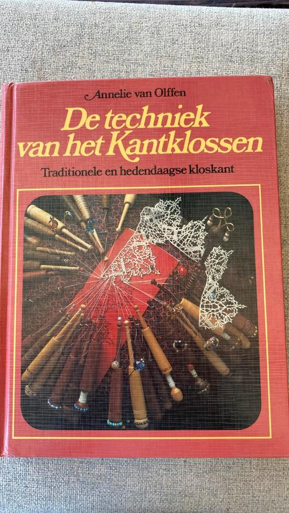 Techniek van het kantklossen, Hobby en Vrije tijd, Kantklossen, Zo goed als nieuw, Ophalen of Verzenden