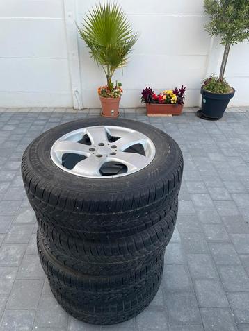 235/65/R17 108H M+S Winterbanden Met velgen beschikbaar voor biedingen