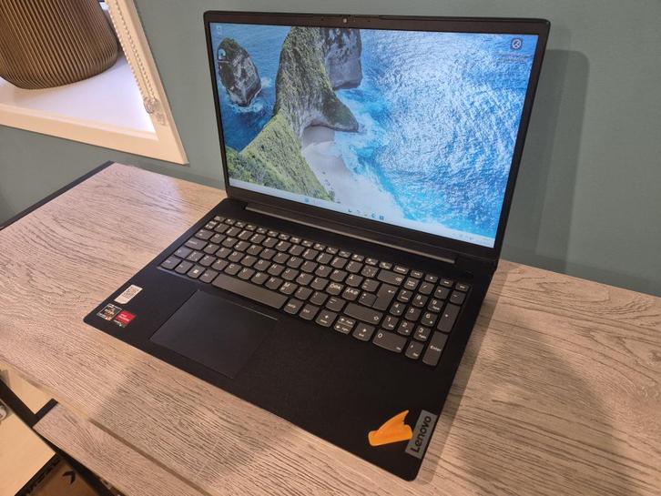Lenovo V15 G2 | R3 5300U, 8GB DDR4, 256GB NVME, VEGA6 | 15,6, Computers en Software, Windows Laptops, Gebruikt, 15 inch, SSD, 3 tot 4 Ghz