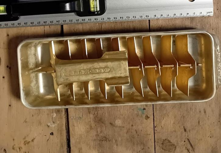 Vintage Frigidaire ijsblokjesbakje - Quickube - goudkleurig, Antiek en Kunst, Antiek | Brons en Koper, Verzenden