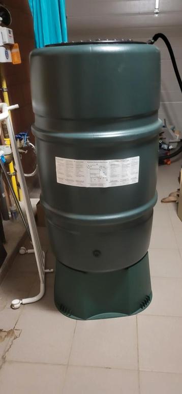 Harcostar 227 liter .Wegens geen tuinhuis plaatsen  beschikbaar voor biedingen