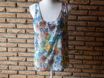 (64)- top femme t.38 coloré vert - MNG - beschikbaar voor biedingen