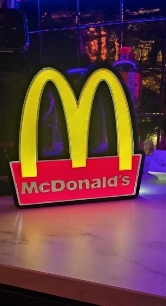 Zeldzame McDonald's XXL reclame lamp / lichtreclame., Verzamelen, Merken en Reclamevoorwerpen, Nieuw, Lichtbak of (neon) lamp