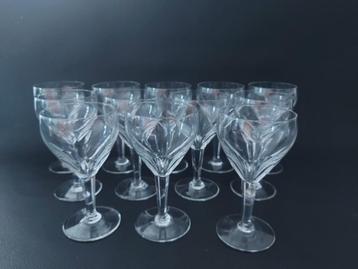 12 kristallen wijn of apero glaasjes beschikbaar voor biedingen