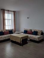 Salon marocain, Huis en Inrichting, Ophalen, Zo goed als nieuw, Hoekbank, Bois Hêtre  2m10 longueur  90 largeur